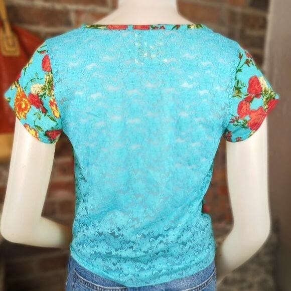 L8TER Crop Top Medium Aqua Red Floral Lace Tie Front Boho Hippie Short Sleeve - Picture 2 of 4